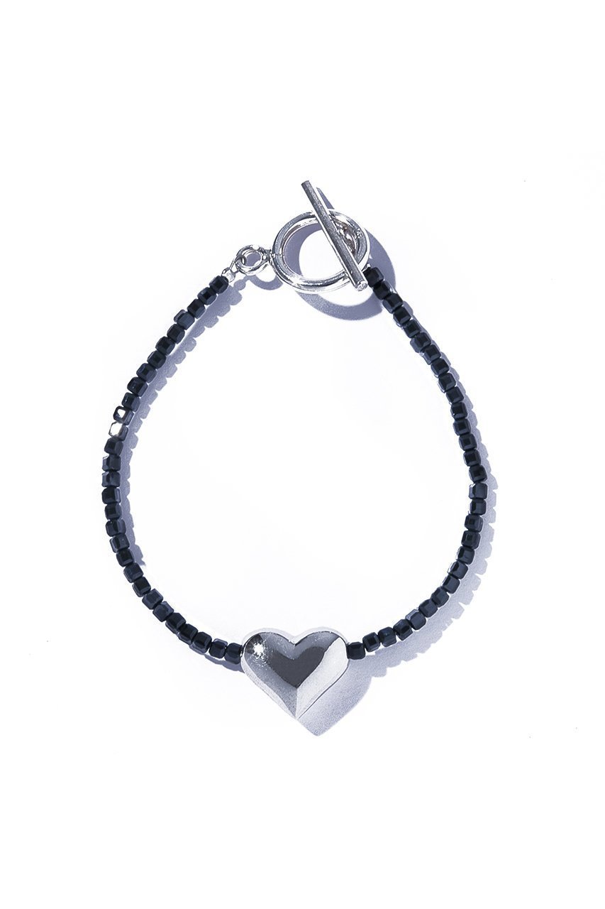 【クイップ クエイント/quip queint】のnoa black ブレスレット 人気、トレンドファッション・服の通販 founy(ファニー) 　ファッション　Fashion　レディースファッション　Fashion for Women　ジュエリー　Jewelry　チェーン＆カフブレスレット　Cuff & Chain Bracelets　バングル・カフブレスレット　Bangles & Cuff Bracelets　カットソー　Cut and Sewn Top　クール　Cool, Chic　シルバー　Silver, Metallic Silver　シンプル　Simple, Minimal　ジャケット　Jacket, Outerwear　フォルム　Silhouette, Form　ブレスレット　Bracelet, Wristband　再入荷　Restock / Back in Stock　 other-1|ID: prp329100004750100 ipo3291000000034346532