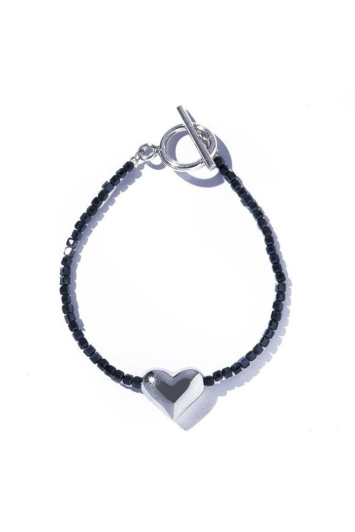 【クイップ クエイント/quip queint】のnoa black ブレスレット インテリア・キッズ・メンズ・レディースファッション・服の通販 founy(ファニー) https://founy.com/ ファッション Fashion レディースファッション Fashion for Women ジュエリー Jewelry チェーン＆カフブレスレット Cuff & Chain Bracelets バングル・カフブレスレット Bangles & Cuff Bracelets カットソー Cut and Sewn Top クール Cool, Chic シルバー Silver, Metallic Silver シンプル Simple, Minimal ジャケット Jacket, Outerwear フォルム Silhouette, Form ブレスレット Bracelet, Wristband |ID: prp329100004750100 ipo3291000000035667129