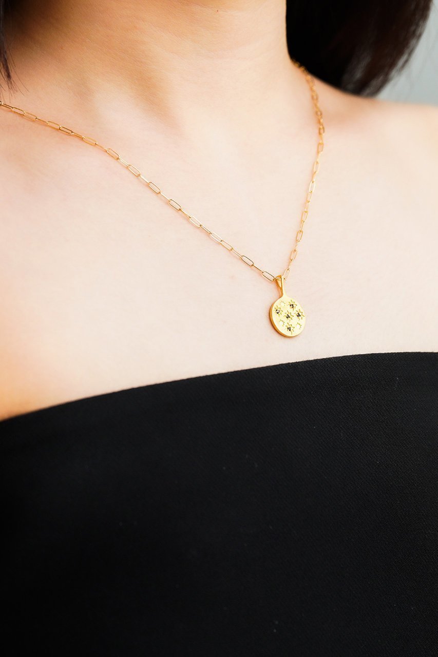 【クイコー/Kui Co】のサファイア ラウンドメタルチャーム 人気、トレンドファッション・服の通販 founy(ファニー) 　ファッション　Fashion　レディースファッション　Fashion for Women　ジュエリー　Jewelry　なめらか　Smooth, Silky Texture　ジュエリー　Jewelry, Accessories　チャーム　Charm, Pendant　エレガント 上品　Elegant　other-2|ID: prp329100004750124 ipo3291000000035565169