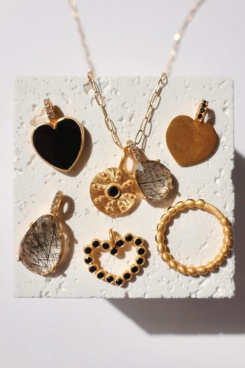 【クイコー/Kui Co】のラウンド メタルチャーム 人気、トレンドファッション・服の通販 founy(ファニー) 　ファッション　Fashion　レディースファッション　Fashion for Women　なめらか　Smooth, Silky Texture　ストーン　Stone, Gem-Like　チャーム　Charm, Pendant　ドット　Polka Dot, Dot Pattern　メタル　Metal, Metal Parts　ラウンド　Round, Round Neck　エレガント 上品　Elegant　other-4|ID: prp329100004750125 ipo3291000000034526094