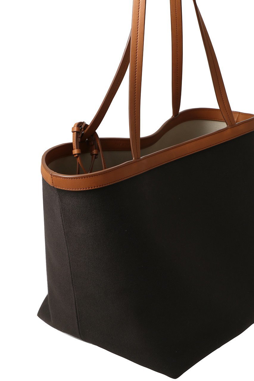【ザ ロウ/THE ROW】のPARK TOTE THREE CANVAS 人気、トレンドファッション・服の通販 founy(ファニー) 　ファッション　Fashion　レディースファッション　Fashion for Women　バッグ　Bags　キャンバス　Canvas, Canvas Fabric　コンビ　Combo, Combination Style　テクスチャー　Texture, Textured Fabric　ポーチ　Pouch, Small Case　ラップ　Wrap, Wrap Design　リバーシブル　Reversible, Two-Sided　エレガント 上品　Elegant　人気　Popular, Best Seller　other-4|ID: prp329100004750167 ipo3291000000036184258