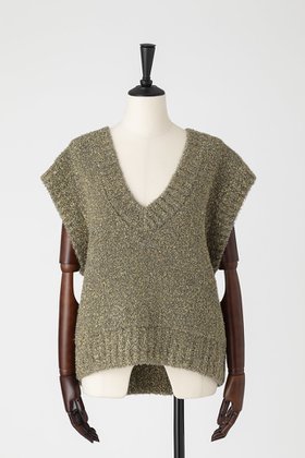 【オーヴィル/EAUVIRE】のフィルムラメVネックベスト 人気、トレンドファッション・服の通販 founy(ファニー) ファッション Fashion レディースファッション Fashion for Women アウター Coat / Outerwear Collection レディースジャケット・軽アウター Jackets イタリア Italy エレガント 上品 Elegant ジャケット Jacket, Outerwear ベスト Vest, Waistcoat 新作・新入荷 New Arrivals / New In |ID:prp329100004750187