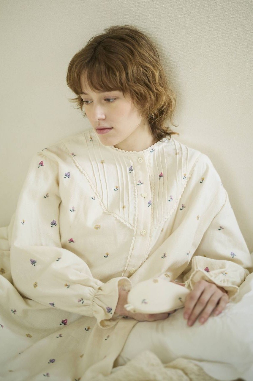 【ナナデェコール/nanadecor / GOODS】のイングリッシュガーデンネルワンピース 人気、トレンドファッション・服の通販 founy(ファニー) ガーデン Garden, Gardening パジャマ Pajamas, Sleepwear フェミニン Feminine, Girly フリル Frill, Ruffle フロント Front, Front Design リラックス Relax, Relaxed Fit エレガント 上品 Elegant other-7|ID: prp329100004751957 ipo3291000000034364359