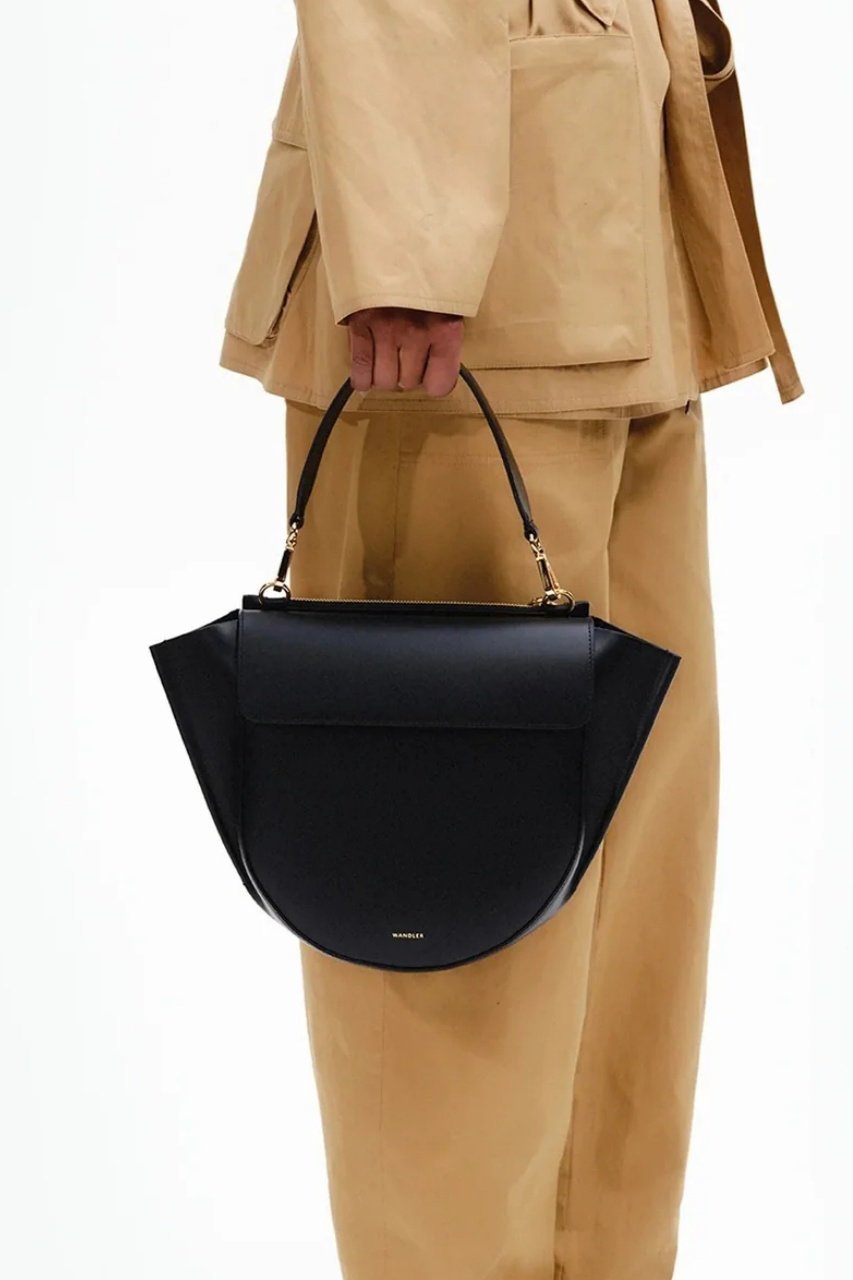 【ワンドラー/WANDLER】のHortensia Bag Medium 人気、トレンドファッション・服の通販 founy(ファニー)  ファッション Fashion レディースファッション Fashion for Women バッグ Bags フォルム Silhouette, Form ポケット Pocket, Pocket Detail マグネット Magnet, Magnetic Closure ラップ Wrap, Wrap Design 新作・新入荷 New Arrivals / New In other-2|ID: prp329100004752829 ipo3291000000034375922