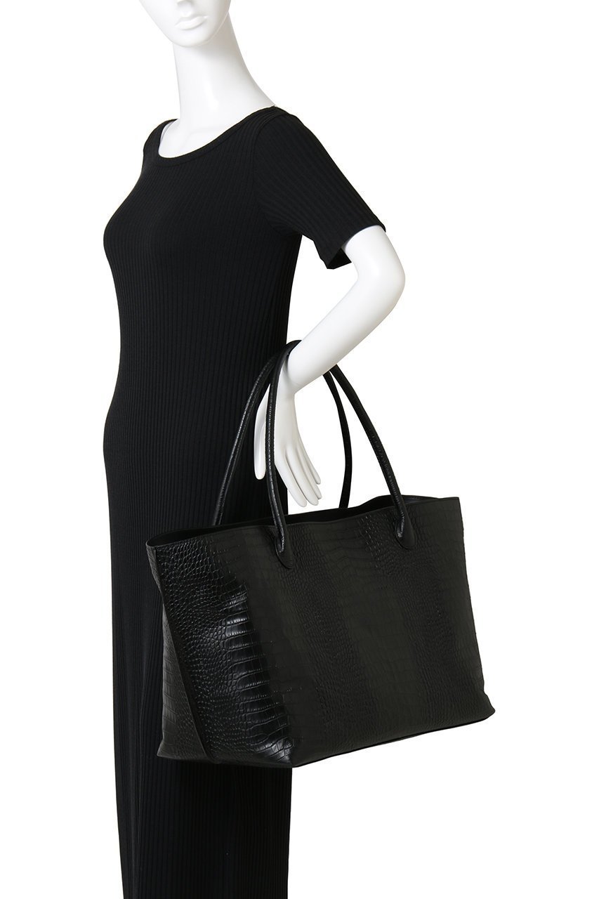 【リエ スタジオ/LIE STUDIO】のThe Eva Weekend クロコ型押しトートバッグ 人気、トレンドファッション・服の通販 founy(ファニー) 　ファッション　Fashion　レディースファッション　Fashion for Women　バッグ　Bags　ユニセックス　Unisex, Genderless　クロコ　Crocodile, Croc Embossed　ジュエリー　Jewelry, Accessories　スタイリッシュ　Stylish, Fashionable　エレガント 上品　Elegant　新作・新入荷　New Arrivals / New In　旅行　Travel　other-3|ID: prp329100004752830 ipo3291000000034375931