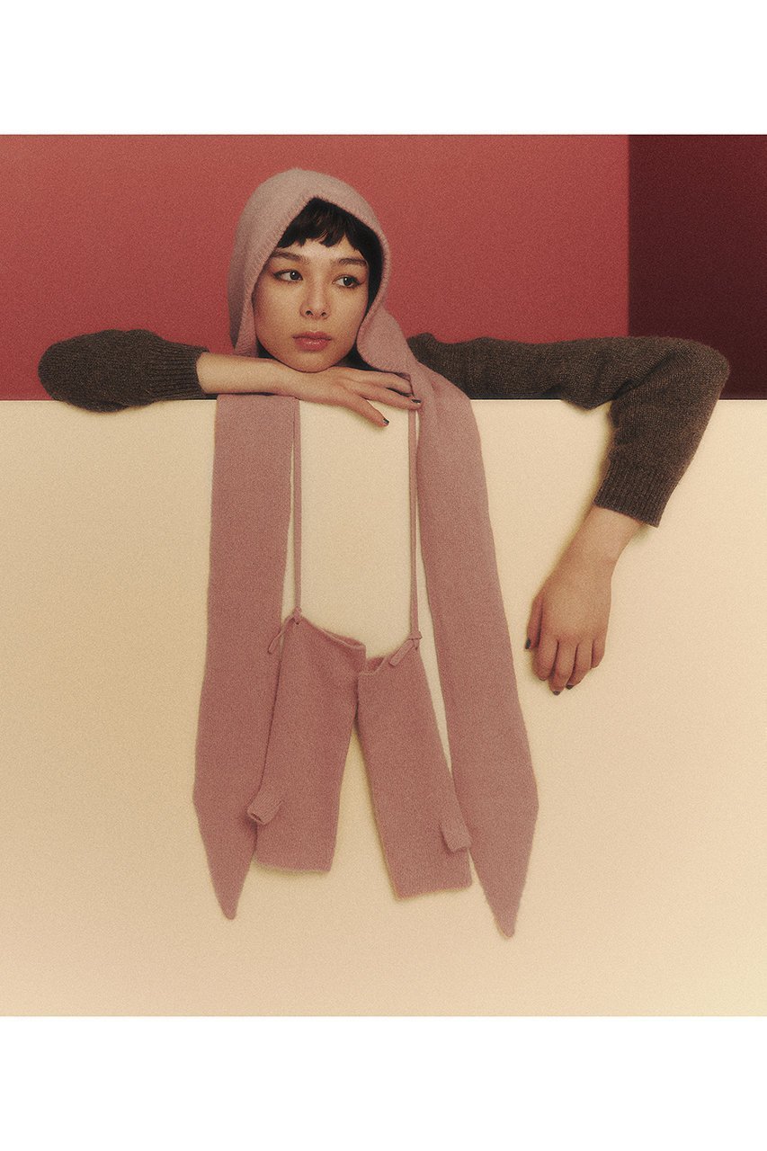 【スロウ/THROW】のBECCA フーディースカーフ 人気、トレンドファッション・服の通販 founy(ファニー) 　ファッション　Fashion　レディースファッション　Fashion for Women　ストール　Soft & Warm Scarves　マフラー・スヌード / 冬小物の定番　Scarves & Mufflers　シンプル　Simple, Minimal　スカーフ　Scarf, Neckwear　ストール　Stole, Wrap　ファブリック　Fabric, Textile　マフラー　Scarf, Muffler　リュクス　Luxury, Elegant, High-End, Chic　人気　Popular, Best Seller　other-6|ID: prp329100004752832 ipo3291000000036218797