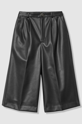 【アルアバイル/allureville】 フェイクレザーバミューダパンツ人気、トレンドファッション・服の通販 founy(ファニー) ファッション Fashion レディースファッション Fashion for Women パンツ Pants & Trousers ショートパンツ・ハーフパンツ High-Waisted & Relaxed Shorts ショート Short, Short Length ハーフ Half, Half-Length バランス Balance, Style Balance フェイクレザー Faux Leather, PU Leather 新作・新入荷 New Arrivals / New In |ID:prp329100004752845