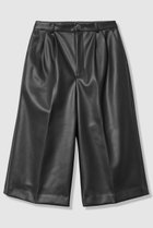 【アルアバイル/allureville】のフェイクレザーバミューダパンツ 人気、トレンドファッション・服の通販 founy(ファニー) ファッション Fashion レディースファッション Fashion for Women パンツ Pants & Trousers ショートパンツ・ハーフパンツ High-Waisted & Relaxed Shorts ショート Short, Short Length ハーフ Half, Half-Length バランス Balance, Style Balance フェイクレザー Faux Leather, PU Leather 新作・新入荷 New Arrivals / New In thumbnail ブラック|ID: prp329100004752845 ipo3291000000034376043