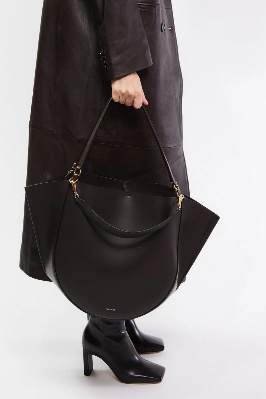 【ワンドラー/WANDLER】のMia Tote 人気、トレンドファッション・服の通販 founy(ファニー)  ファッション Fashion レディースファッション Fashion for Women バッグ Bags フィット Fit, Slim Fit フラット Flat, Flat Shoes ポケット Pocket, Pocket Detail モダン Modern, Contemporary 新作・新入荷 New Arrivals / New In 軽量 Lightweight, Ultra Light other-2|ID: prp329100004752887 ipo3291000000034376363