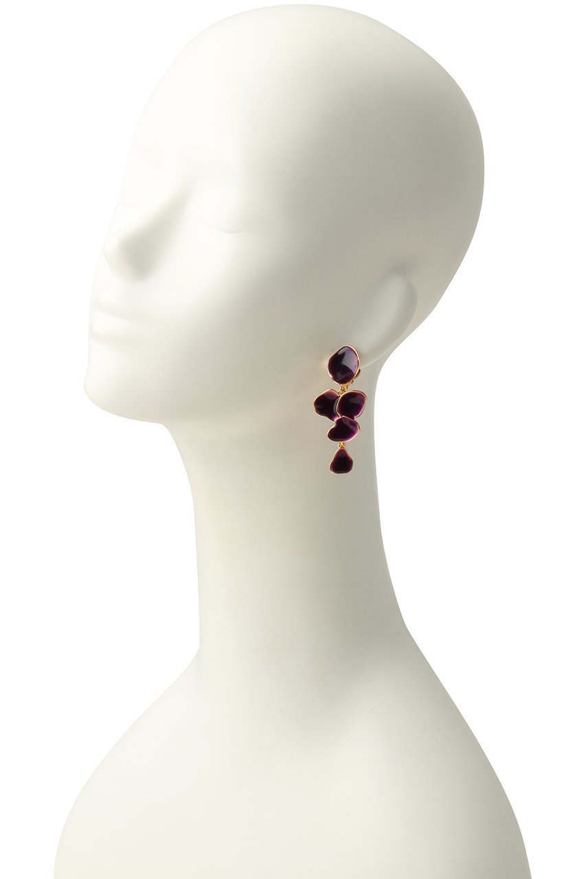 【セシル エ ジャンヌ/CECILE ET JEANNE】のエマイユ バイオレット ペタルロングイヤリング 人気、トレンドファッション・服の通販 founy(ファニー) ファッション Fashion レディースファッション Fashion for Women ジュエリー Jewelry ファッションリング Fashion Rings イヤリング・フープ・ドロップタイプ Hoop, Drop & Clip Earrings おすすめ Recommended / Our Picks イヤリング Earrings トレンド Trend, Trending Now ネックレス Necklace, Pendant Necklace ブレスレット Bracelet, Wristband リップ Lip, Lip Motif 人気 Popular, Best Seller 新作・新入荷 New Arrivals / New In other-3|ID: prp329100004756477 ipo3291000000034407947