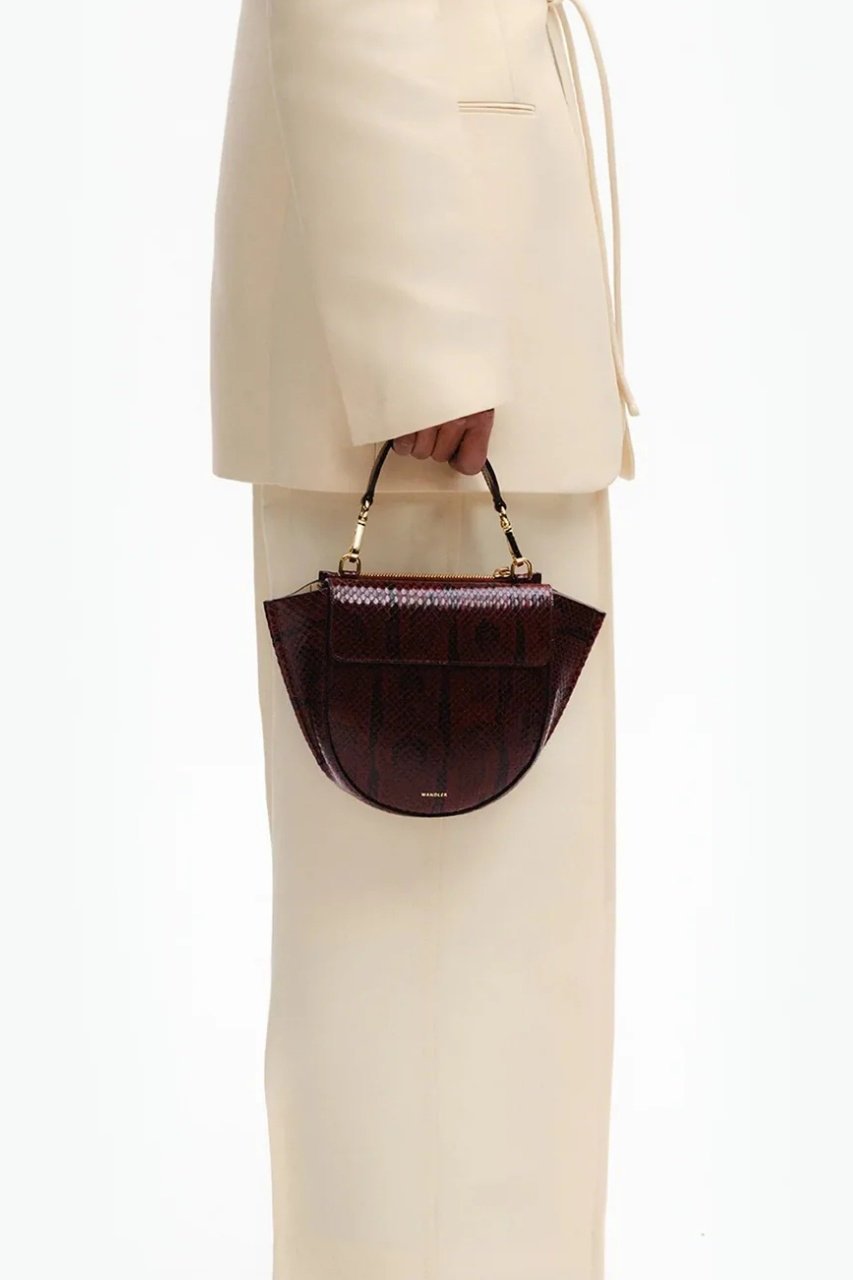 【ワンドラー/WANDLER】のHortensia Bag Mini (Python) 人気、トレンドファッション・服の通販 founy(ファニー)  ファッション Fashion レディースファッション Fashion for Women バッグ Bags コンパクト Compact, Small Size パイソン Python, Snakeskin Pattern フォルム Silhouette, Form ポケット Pocket, Pocket Detail マグネット Magnet, Magnetic Closure モダン Modern, Contemporary ラグジュアリー Luxury, Elegant リュクス Luxury, Elegant, High-End, Chic 新作・新入荷 New Arrivals / New In other-2|ID: prp329100004756518 ipo3291000000034408231