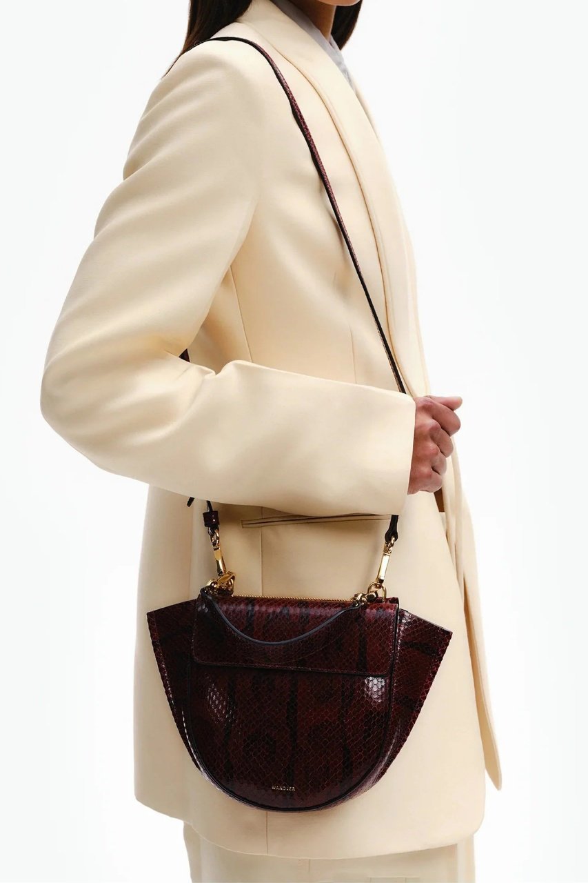 【ワンドラー/WANDLER】のHortensia Bag Mini (Python) 人気、トレンドファッション・服の通販 founy(ファニー)  ファッション Fashion レディースファッション Fashion for Women バッグ Bags コンパクト Compact, Small Size パイソン Python, Snakeskin Pattern フォルム Silhouette, Form ポケット Pocket, Pocket Detail マグネット Magnet, Magnetic Closure モダン Modern, Contemporary ラグジュアリー Luxury, Elegant リュクス Luxury, Elegant, High-End, Chic 新作・新入荷 New Arrivals / New In other-6|ID: prp329100004756518 ipo3291000000034408237