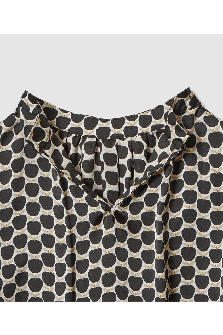 【アナイ/ANAYI】の【セットアップ対応商品】メーレプリントリボンタック ブラウス 人気、トレンドファッション・服の通販 founy(ファニー)  ファッション Fashion レディースファッション Fashion for Women トップス・カットソー Cut & Sew Tops シャツ・ブラウス・オフィスカジュアル Elegant Blouses & Button-Ups イタリア Italy カフス Cuff Design サテン Satin, Glossy Fabric スタンド Stand Collar, Upright Stand スリーブ Sleeve, Long Sleeve / Short Sleeve セットアップ Set-Up, Coordinated Outfit ドット Polka Dot, Dot Pattern プリント Print, Printed Pattern モチーフ Motif, Design Theme モノトーン Monotone, Black and White 無地 Plain, Solid Color リボン Ribbon, Bow ロング Long, Long-Length おすすめ Recommended / Our Picks 新作・新入荷 New Arrivals / New In other-7|ID: prp329100004756550 ipo3291000000034408550