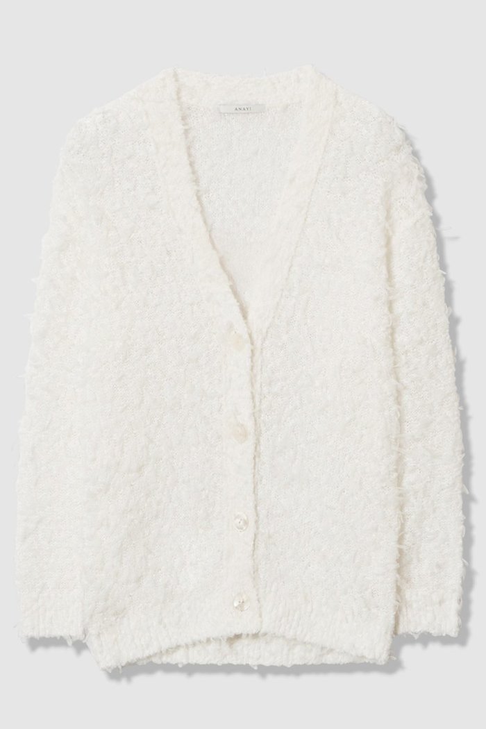 【アナイ/ANAYI】のチュールシャギーVネックカーディガン インテリア・キッズ・メンズ・レディースファッション・服の通販 founy(ファニー) https://founy.com/ ファッション Fashion レディースファッション Fashion for Women トップス・カットソー Cut & Sew Tops ニット Knit Tops & Sweaters カーディガン・羽織り Layered Style Cardigans Vネックトップス V-Neck Tops / V-Cut Neckline Shirts エレガント 上品 Elegant カーディガン Cardigan, Knitwear シンプル Simple, Minimal フラット Flat, Flat Shoes リラックス Relax, Relaxed Fit |ID: prp329100004756562 ipo3291000000036108224