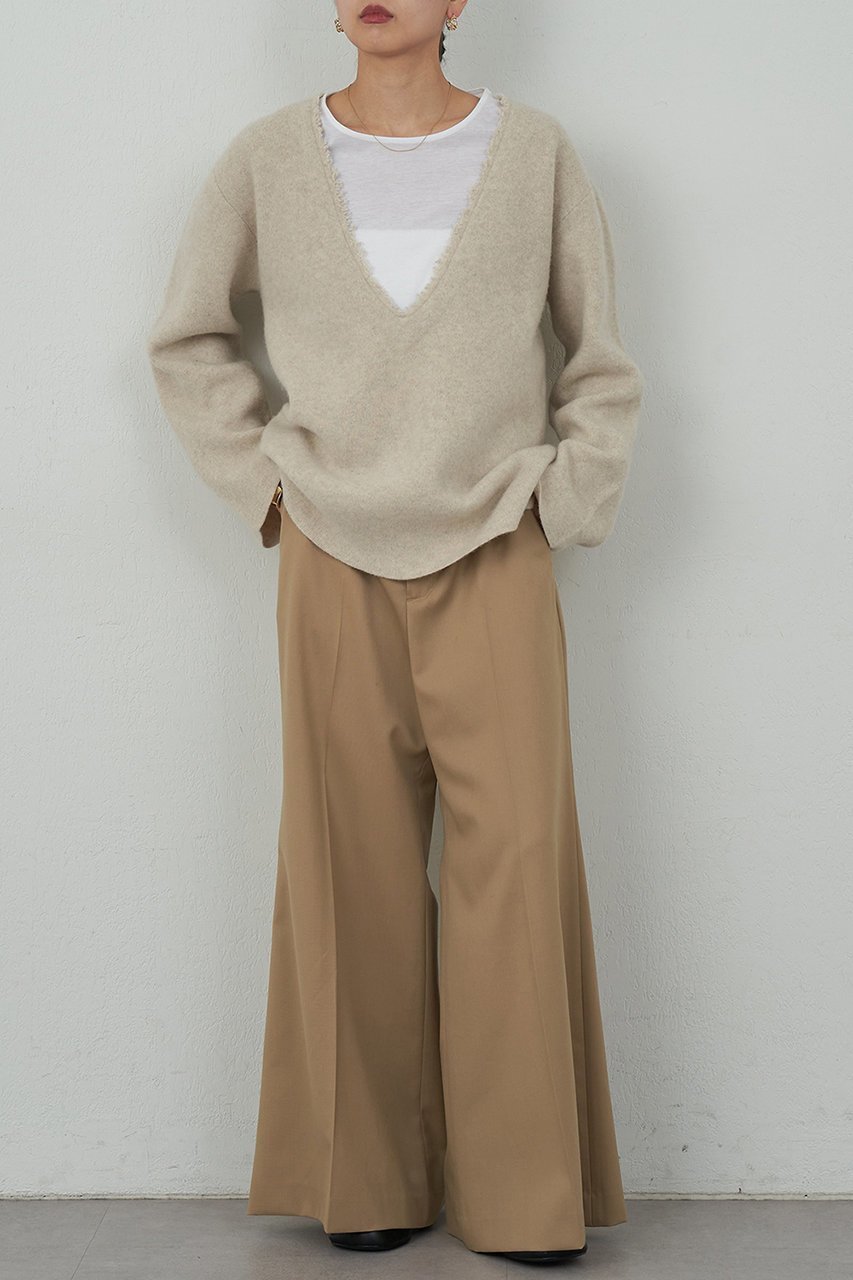 【ガリャルダガランテ/GALLARDAGALANTE】の【HERITANOVUM】Vチュニックニット 人気、トレンドファッション・服の通販 founy(ファニー)  ファッション Fashion レディースファッション Fashion for Women トップス・カットソー Cut & Sew Tops ニット Knit Tops & Sweaters カジュアルプルオーバー・ニットトップス Pullovers & Knit Tops / Casual Pullovers インナー Innerwear チュニック Tunic, Long Top デコルテ Décolleté, Neckline ベーシック Basic, Essential エレガント 上品 Elegant 新作・新入荷 New Arrivals / New In other-2|ID: prp329100004756639 ipo3291000000034409101