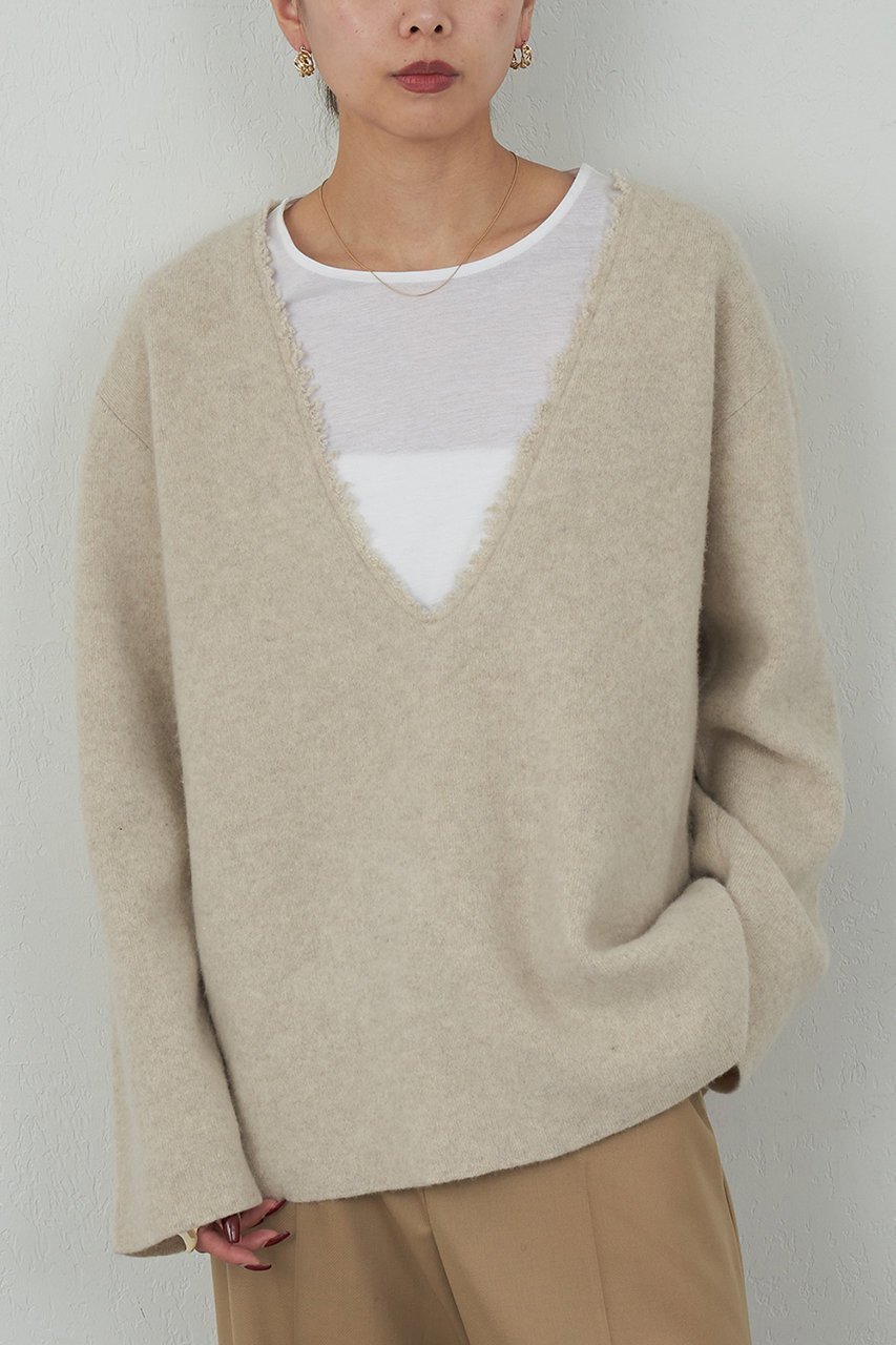 【ガリャルダガランテ/GALLARDAGALANTE】の【HERITANOVUM】Vチュニックニット 人気、トレンドファッション・服の通販 founy(ファニー)  ファッション Fashion レディースファッション Fashion for Women トップス・カットソー Cut & Sew Tops ニット Knit Tops & Sweaters カジュアルプルオーバー・ニットトップス Pullovers & Knit Tops / Casual Pullovers インナー Innerwear チュニック Tunic, Long Top デコルテ Décolleté, Neckline ベーシック Basic, Essential エレガント 上品 Elegant 新作・新入荷 New Arrivals / New In other-6|ID: prp329100004756639 ipo3291000000034409107