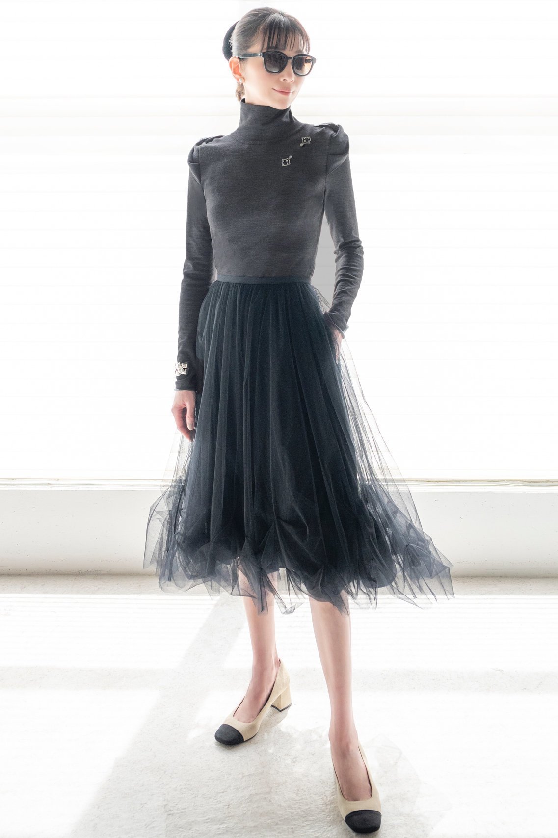 【デイジーリン/DAISY LIN】のRose Shoulder Knit 人気、トレンドファッション・服の通販 founy(ファニー) 　ファッション　Fashion　レディースファッション　Fashion for Women　トップス・カットソー　Cut & Sew Tops　ニット　Knit Tops & Sweaters　カジュアルプルオーバー・ニットトップス　Pullovers & Knit Tops / Casual Pullovers　エレガント 上品　Elegant　スクエア　Square, Square Shape　ハイネック　High Neck, Mock Neck　フィット　Fit, Slim Fit　人気　Popular, Best Seller　other-5|ID: prp329100004757748 ipo3291000000035386546