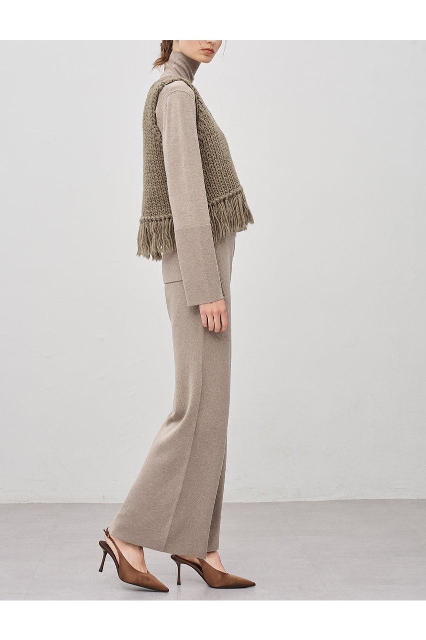 【アンクレイヴ/uncrave】のハンドニット ジレ 人気、トレンドファッション・服の通販 founy(ファニー) 　ファッション　Fashion　レディースファッション　Fashion for Women　トップス・カットソー　Cut & Sew Tops　ニット　Knit Tops & Sweaters　ベスト&ジレ / 重ね着スタイル　Vests & Gilets　カジュアルプルオーバー・ニットトップス　Pullovers & Knit Tops / Casual Pullovers　おすすめ　Recommended / Our Picks　インナー　Innerwear　タートル　Turtleneck, Turtle Collar　デコルテ　Décolleté, Neckline　ハンド　Hand, Handmade　フリンジ　Fringe, Tassel　新作・新入荷　New Arrivals / New In　other-8|ID: prp329100004758954 ipo3291000000034433662