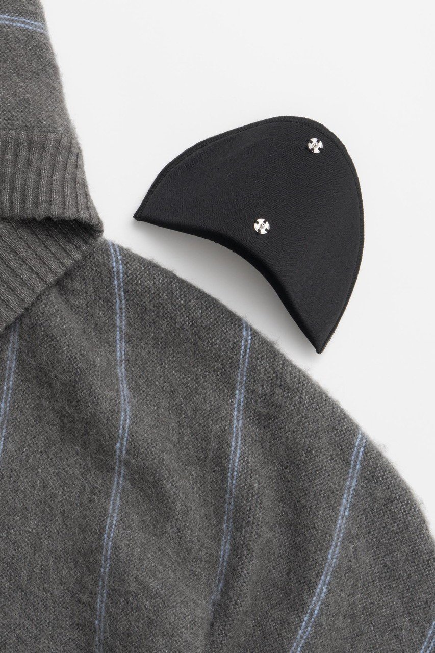 【メゾンスペシャル/MAISON SPECIAL】のPower Shoulder Hood Knit Cardigan/パワーショルダーフードニットカーディガン 人気、トレンドファッション・服の通販 founy(ファニー) 　ファッション　Fashion　レディースファッション　Fashion for Women　トップス・カットソー　Cut & Sew Tops　ニット　Knit Tops & Sweaters　カーディガン・羽織り　Layered Style Cardigans　カジュアルプルオーバー・ニットトップス　Pullovers & Knit Tops / Casual Pullovers　ストライプ　Stripe, Striped Pattern　スーツ　Suit, Formalwear　エレガント 上品　Elegant　冬　Winter / This Winter　新作・新入荷　New Arrivals / New In　other-7|ID: prp329100004759023 ipo3291000000034434313