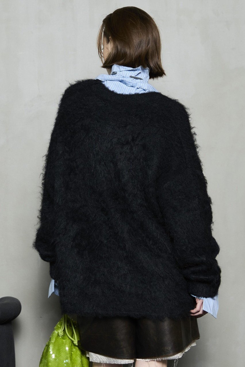 【メゾンスペシャル/MAISON SPECIAL】のLong Shaggy V-neck Knit/ロングシャギーVネックニット 人気、トレンドファッション・服の通販 founy(ファニー) 　ファッション　Fashion　レディースファッション　Fashion for Women　トップス・カットソー　Cut & Sew Tops　ニット　Knit Tops & Sweaters　カジュアルプルオーバー・ニットトップス　Pullovers & Knit Tops / Casual Pullovers　Vネックトップス　V-Neck Tops / V-Cut Neckline Shirts　リラックス　Relax, Relaxed Fit　エレガント 上品　Elegant　新作・新入荷　New Arrivals / New In　other-4|ID: prp329100004759024 ipo3291000000034434322