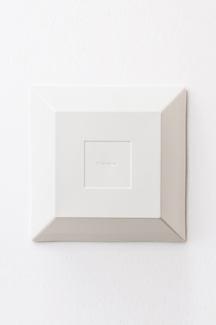 【ムスタキビ/Mustakivi / GOODS】のMICHIKUSA プレート 角皿20.5cm 人気、トレンドファッション・服の通販 founy(ファニー) シンプル Simple, Minimal テーブル Table, Dining Table フォルム Silhouette, Form プレート Plate, Dish 新作・新入荷 New Arrivals / New In 皿 Plate, Dish ホーム・キャンプ・アウトドア・お取り寄せ Home Living / Home & Lifestyle / Camping Gear / Outdoor Camping キッチン・ダイニング Kitchen & Dining Essentials. Stylish & Functional Tableware キッチン家電・キッチン用品 Kitchen Appliances & Tools other-3|ID: prp329100004760569 ipo3291000000034451678