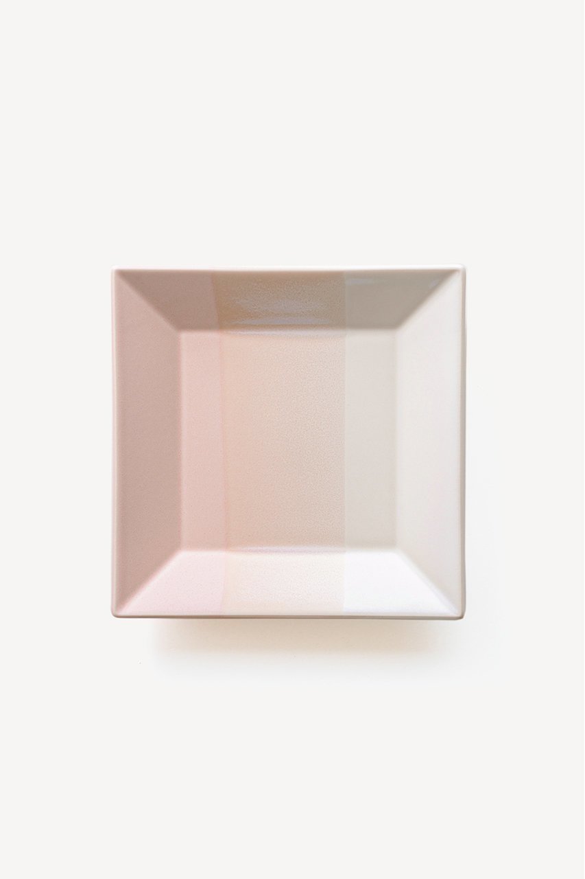 【ムスタキビ/Mustakivi / GOODS】のKASANE 角皿16cm インテリア・キッズ・メンズ・レディースファッション・服の通販 founy(ファニー) シンプル Simple, Minimal テーブル Table, Dining Table 新作・新入荷 New Arrivals / New In 皿 Plate, Dish ホーム・キャンプ・アウトドア・お取り寄せ Home Living / Home & Lifestyle / Camping Gear / Outdoor Camping キッチン・ダイニング Kitchen & Dining Essentials. Stylish & Functional Tableware キッチン家電・キッチン用品 Kitchen Appliances & Tools さくら色|ID: prp329100004760571 ipo3291000000034451690