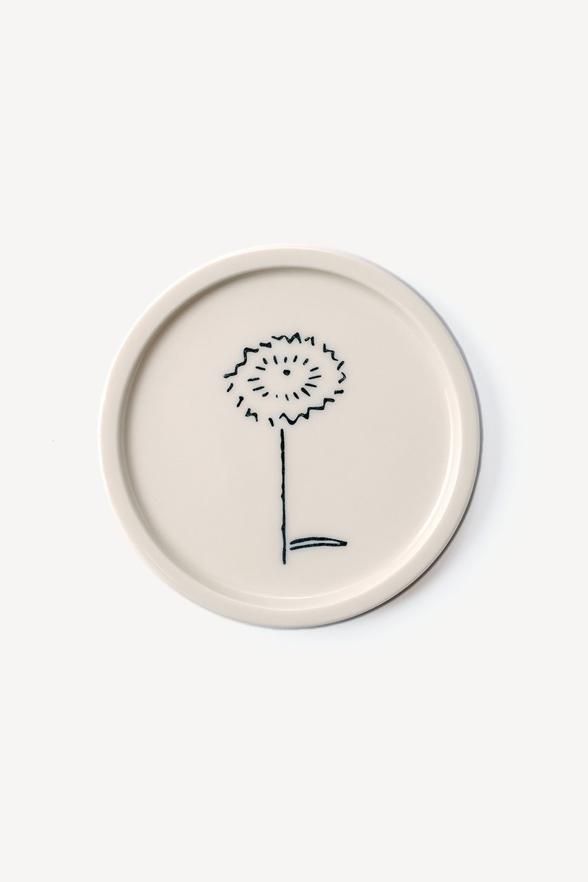 【ムスタキビ/Mustakivi / GOODS】のPIKKU小皿 インテリア・キッズ・メンズ・レディースファッション・服の通販 founy(ファニー) シンプル Simple, Minimal 皿 Plate, Dish テーブル Table, Dining Table プレート Plate, Dish モチーフ Motif, Design Theme ラップ Wrap, Wrap Design ギフト プレゼント Gift / Present 新作・新入荷 New Arrivals / New In ホーム・キャンプ・アウトドア・お取り寄せ Home Living / Home & Lifestyle / Camping Gear / Outdoor Camping キッチン・ダイニング Kitchen & Dining Essentials. Stylish & Functional Tableware キッチン家電・キッチン用品 Kitchen Appliances & Tools HIMEDION|ID: prp329100004760572 ipo3291000000034451714