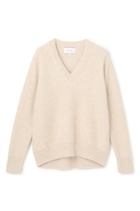 【ベイジ,/BEIGE,】 AMARILLO / スパンコールフォックスVネックニット人気、トレンドファッション・服の通販 founy(ファニー) ファッション Fashion レディースファッション Fashion for Women トップス・カットソー Cut & Sew Tops ニット Knit Tops & Sweaters カジュアルプルオーバー・ニットトップス Pullovers & Knit Tops / Casual Pullovers Vネックトップス V-Neck Tops / V-Cut Neckline Shirts インナー Innerwear シンプル Simple, Minimal スパンコール Sequins, Sequin Embellishment ダウン Down, Puffer デニム Denim, Jeans Material バランス Balance, Style Balance フォックス Fox, Fox Fur エレガント 上品 Elegant 新作・新入荷 New Arrivals / New In |ID:prp329100004761683