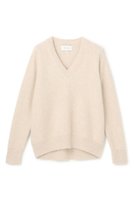 【ベイジ,/BEIGE,】のAMARILLO / スパンコールフォックスVネックニット 人気、トレンドファッション・服の通販 founy(ファニー) ファッション Fashion レディースファッション Fashion for Women トップス・カットソー Cut & Sew Tops ニット Knit Tops & Sweaters カジュアルプルオーバー・ニットトップス Pullovers & Knit Tops / Casual Pullovers Vネックトップス V-Neck Tops / V-Cut Neckline Shirts インナー Innerwear シンプル Simple, Minimal スパンコール Sequins, Sequin Embellishment ダウン Down, Puffer デニム Denim, Jeans Material バランス Balance, Style Balance フォックス Fox, Fox Fur エレガント 上品 Elegant 新作・新入荷 New Arrivals / New In |ID:prp329100004761683