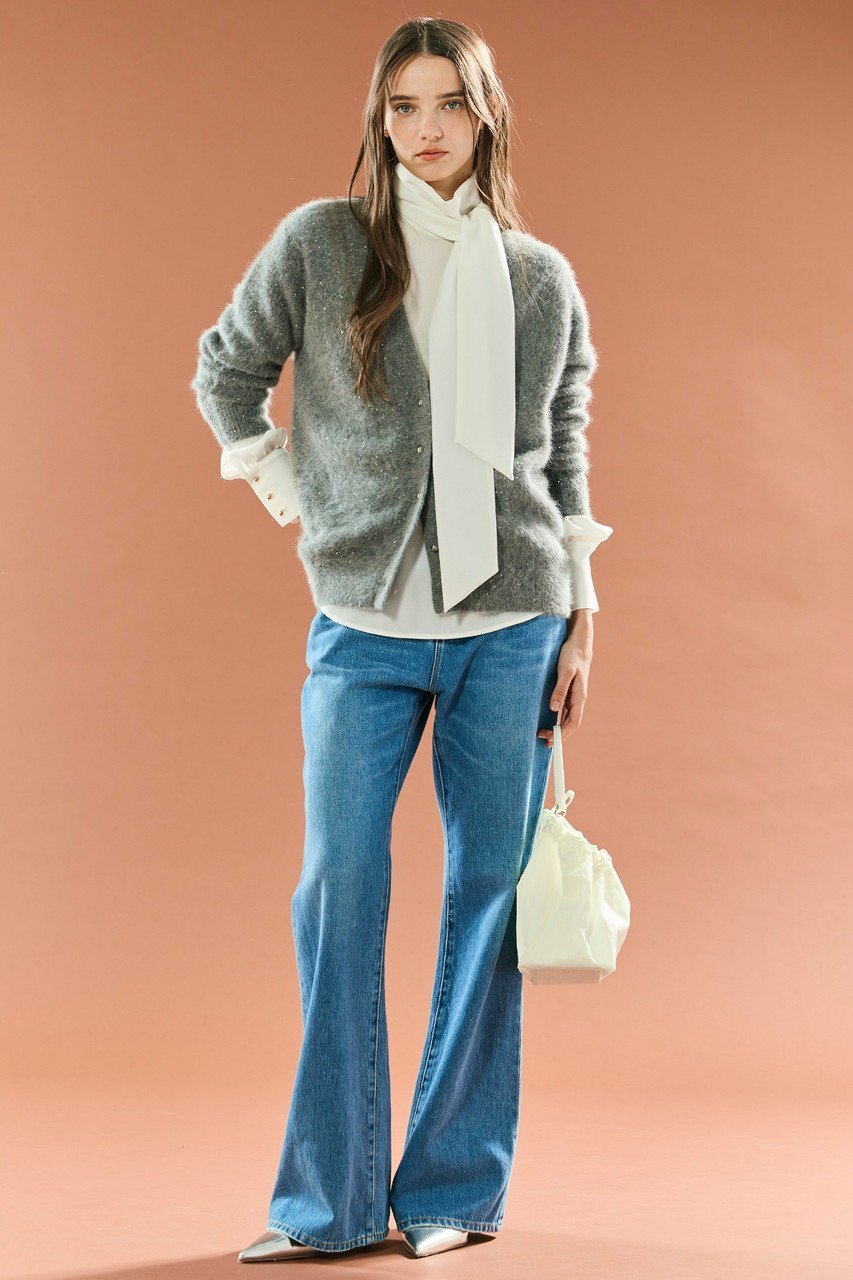 【ベイジ,/BEIGE,】のAMARILLO / スパンコールフォックスニットカーディガン 人気、トレンドファッション・服の通販 founy(ファニー) ファッション Fashion レディースファッション Fashion for Women トップス・カットソー Cut & Sew Tops ニット Knit Tops & Sweaters カーディガン・羽織り Layered Style Cardigans インナー Innerwear カーディガン Cardigan, Knitwear シンプル Simple, Minimal スパンコール Sequins, Sequin Embellishment ダウン Down, Puffer デニム Denim, Jeans Material フォックス Fox, Fox Fur メタル Metal, Metal Parts ラグジュアリー Luxury, Elegant エレガント 上品 Elegant 新作・新入荷 New Arrivals / New In other-2|ID: prp329100004761684 ipo3291000000034461352