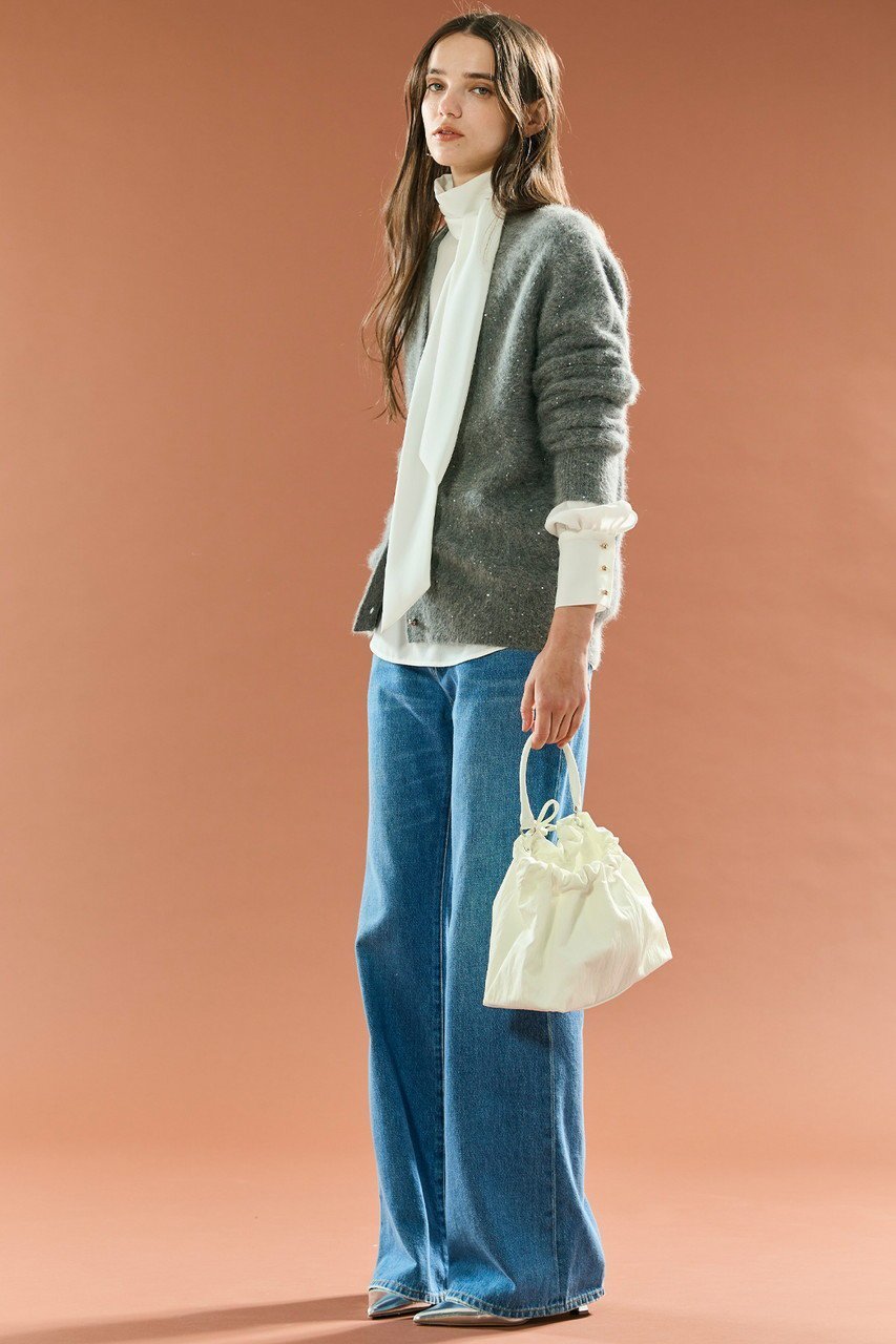 【ベイジ,/BEIGE,】のAMARILLO / スパンコールフォックスニットカーディガン 人気、トレンドファッション・服の通販 founy(ファニー) ファッション Fashion レディースファッション Fashion for Women トップス・カットソー Cut & Sew Tops ニット Knit Tops & Sweaters カーディガン・羽織り Layered Style Cardigans インナー Innerwear カーディガン Cardigan, Knitwear シンプル Simple, Minimal スパンコール Sequins, Sequin Embellishment ダウン Down, Puffer デニム Denim, Jeans Material フォックス Fox, Fox Fur メタル Metal, Metal Parts ラグジュアリー Luxury, Elegant エレガント 上品 Elegant 新作・新入荷 New Arrivals / New In other-3|ID: prp329100004761684 ipo3291000000034461353