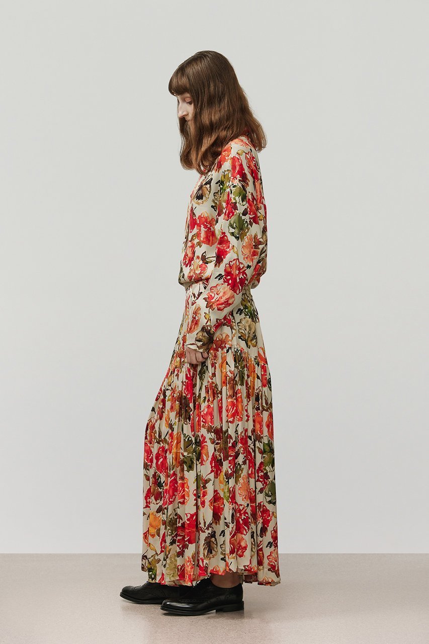 【デパリエ/DEPAREILLE】のジャカードフラワーブラウス 人気、トレンドファッション・服の通販 founy(ファニー) 　ファッション　Fashion　レディースファッション　Fashion for Women　トップス・カットソー　Cut & Sew Tops　シャツ・ブラウス・オフィスカジュアル　Elegant Blouses & Button-Ups　なめらか　Smooth, Silky Texture　ジャカード／ジャガード　Jacquard, Woven Pattern　スリーブ　Sleeve, Long Sleeve / Short Sleeve　フラワー　Flower, Floral　ロング　Long, Long-Length　other-6|ID: prp329100004761800 ipo3291000000034544238