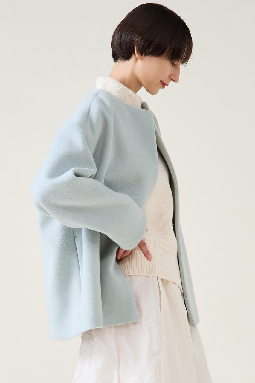 【マルティニーク/martinique】のノーカラーコート 人気、トレンドファッション・服の通販 founy(ファニー) 　ファッション　Fashion　レディースファッション　Fashion for Women　アウター　Coat / Outerwear Collection　コート・ロングコート・ピーコート　Long Coats, Peacoats & More　イタリア　Italy　春　Spring　ショート　Short, Short Length　ジャカード／ジャガード　Jacquard, Woven Pattern　ストール　Stole, Wrap　センター　Center, Center Line　なめらか　Smooth, Silky Texture　フロント　Front, Front Design　プリーツ　Pleats, Pleated　マフラー　Scarf, Muffler　モダン　Modern, Contemporary　S/S・春夏　SS, Spring/Summer, Warm Season　再入荷　Restock / Back in Stock　おすすめ　Recommended / Our Picks　夏　Summer　エレガント 上品　Elegant　ホリデーシーズン　Holiday Season　2026年　2026　other-2|ID: prp329100004761815 ipo3291000000035593906