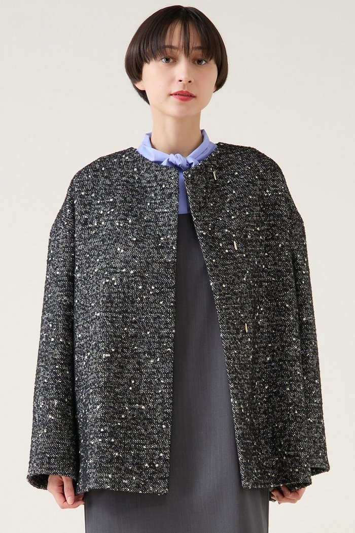 【マルティニーク/martinique】のノーカラーコート インテリア・キッズ・メンズ・レディースファッション・服の通販 founy(ファニー) https://founy.com/ ファッション Fashion レディースファッション Fashion for Women アウター Coat / Outerwear Collection コート・ロングコート・ピーコート Long Coats, Peacoats & More イタリア Italy 春 Spring ショート Short, Short Length ジャカード／ジャガード Jacquard, Woven Pattern ストール Stole, Wrap センター Center, Center Line なめらか Smooth, Silky Texture フロント Front, Front Design プリーツ Pleats, Pleated マフラー Scarf, Muffler モダン Modern, Contemporary S/S・春夏 SS, Spring/Summer, Warm Season 再入荷 Restock / Back in Stock おすすめ Recommended / Our Picks 夏 Summer エレガント 上品 Elegant ホリデーシーズン Holiday Season 2026年 2026 |ID: prp329100004761815 ipo3291000000036229144