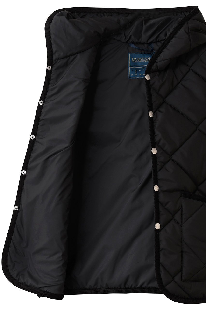 【ラベンハム/lavenham】のBIG QUILT BARTON ベスト 人気、トレンドファッション・服の通販 founy(ファニー) 　ファッション　Fashion　レディースファッション　Fashion for Women　アウター　Coat / Outerwear Collection　レディースジャケット・軽アウター　Jackets　キルト　Quilt, Quilted Fabric　シンプル　Simple, Minimal　ジャケット　Jacket, Outerwear　バランス　Balance, Style Balance　フェミニン　Feminine, Girly　ベスト　Vest, Waistcoat　定番　Standard, Basic Item　A/W・秋冬　Autumn/Winter　軽量　Lightweight, Ultra Light　other-6|ID: prp329100004761823 ipo3291000000035527233