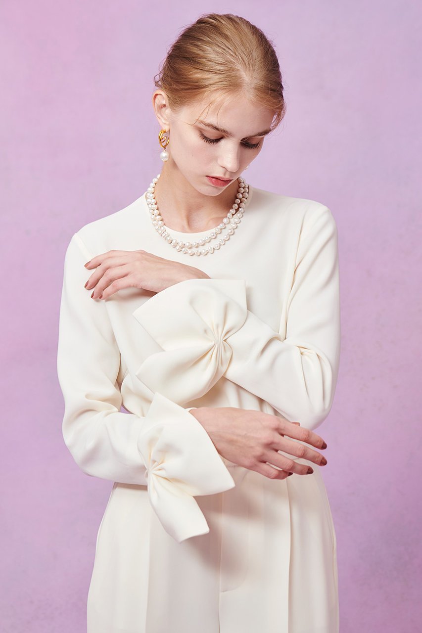 【アルアバイル/allureville】の【LOULOU WILLOUGHBY】ダブルクロス袖リボンブラウス 人気、トレンドファッション・服の通販 founy(ファニー) 　ファッション　Fashion　レディースファッション　Fashion for Women　トップス・カットソー　Cut & Sew Tops　シャツ・ブラウス・オフィスカジュアル　Elegant Blouses & Button-Ups　2026年　2026　シンプル　Simple, Minimal　スリーブ　Sleeve, Long Sleeve / Short Sleeve　ダブル　Double, Double-Breasted　バランス　Balance, Style Balance　リボン　Ribbon, Bow　ロング　Long, Long-Length　エレガント 上品　Elegant　夏　Summer　春　Spring　S/S・春夏　SS, Spring/Summer, Warm Season　other-3|ID: prp329100004761859 ipo3291000000035591411