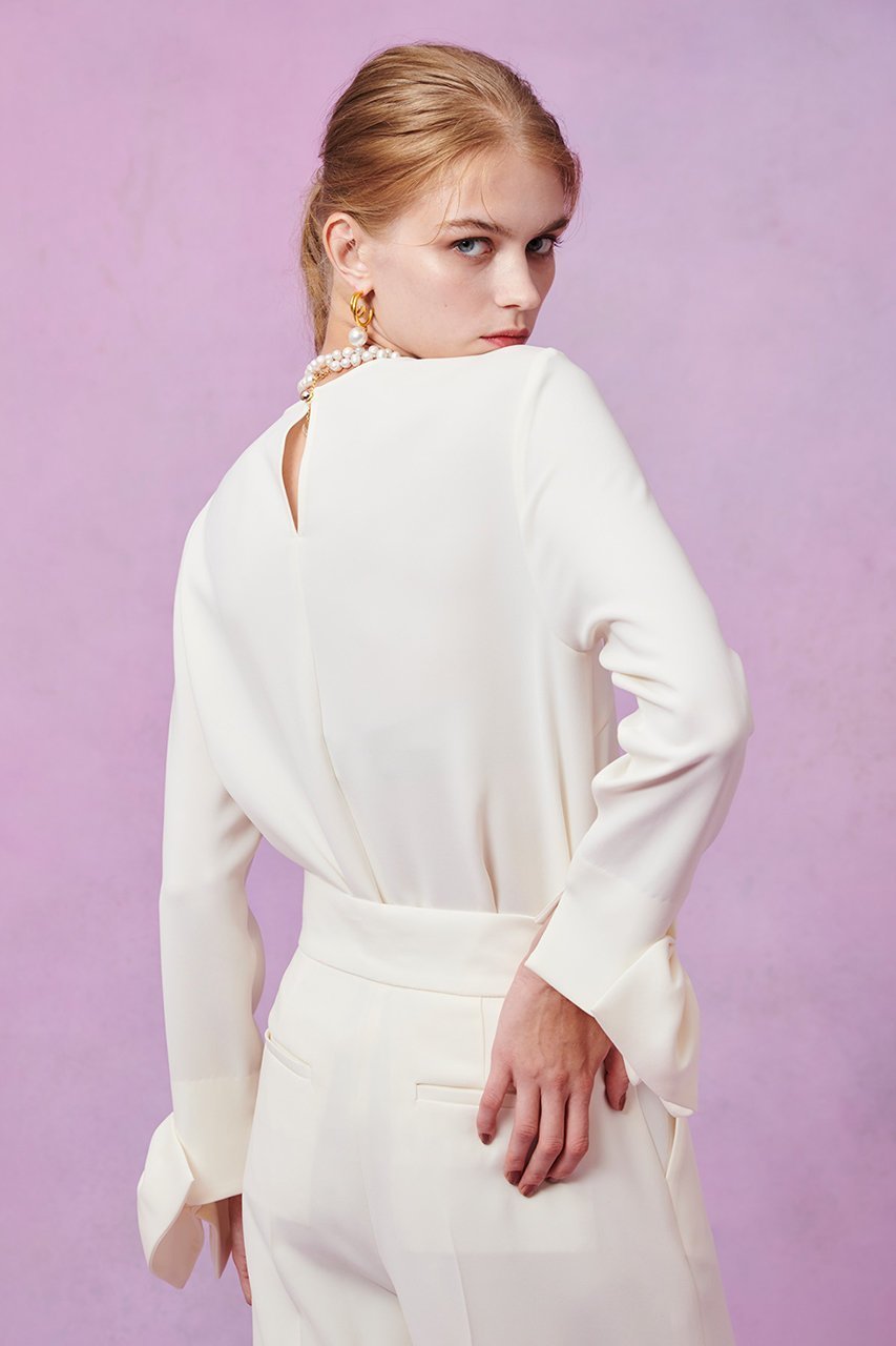 【アルアバイル/allureville】の【LOULOU WILLOUGHBY】ダブルクロス袖リボンブラウス 人気、トレンドファッション・服の通販 founy(ファニー) 　ファッション　Fashion　レディースファッション　Fashion for Women　トップス・カットソー　Cut & Sew Tops　シャツ・ブラウス・オフィスカジュアル　Elegant Blouses & Button-Ups　2026年　2026　シンプル　Simple, Minimal　スリーブ　Sleeve, Long Sleeve / Short Sleeve　ダブル　Double, Double-Breasted　バランス　Balance, Style Balance　リボン　Ribbon, Bow　ロング　Long, Long-Length　エレガント 上品　Elegant　夏　Summer　春　Spring　S/S・春夏　SS, Spring/Summer, Warm Season　other-4|ID: prp329100004761859 ipo3291000000035591414