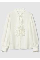 【アルアバイル/allureville】の【LOULOU WILLOUGHBY】ペタフリルボウタイブラウス 人気、トレンドファッション・服の通販 founy(ファニー) ファッション Fashion レディースファッション Fashion for Women トップス・カットソー Cut & Sew Tops シャツ・ブラウス・オフィスカジュアル Elegant Blouses & Button-Ups 2025年 2025 2025-2026秋冬・A/W Autumn/Winter 2025–26 AW25–26 2026年 2026 ギャザー Gathered, Ruffled シンプル Simple, Minimal ジャカード/ジャガード Jacquard, Woven Pattern スリーブ Sleeve, Long Sleeve / Short Sleeve フラワー Flower, Floral フリル Frill, Ruffle ボウタイ Bow Tie, Neck Bow モチーフ Motif, Design Theme リボン Ribbon, Bow ロング Long, Long-Length 春 Spring A/W・秋冬 Autumn/Winter |ID:prp329100004761863