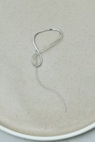 【ガリャルダガランテ/GALLARDAGALANTE】のロングチェーンイヤカフ 人気、トレンドファッション・服の通販 founy(ファニー) ファッション Fashion レディースファッション Fashion for Women ジュエリー Jewelry ファッションリング Fashion Rings イヤリング・フープ・ドロップタイプ Hoop, Drop & Clip Earrings おすすめ Recommended / Our Picks イヤリング Earrings イヤーカフ Ear Cuffs エレガント 上品 Elegant チェーン Chain, Chain Strap パーティ Party, Party Style フェミニン Feminine, Girly 新作・新入荷 New Arrivals / New In |ID:prp329100004762825