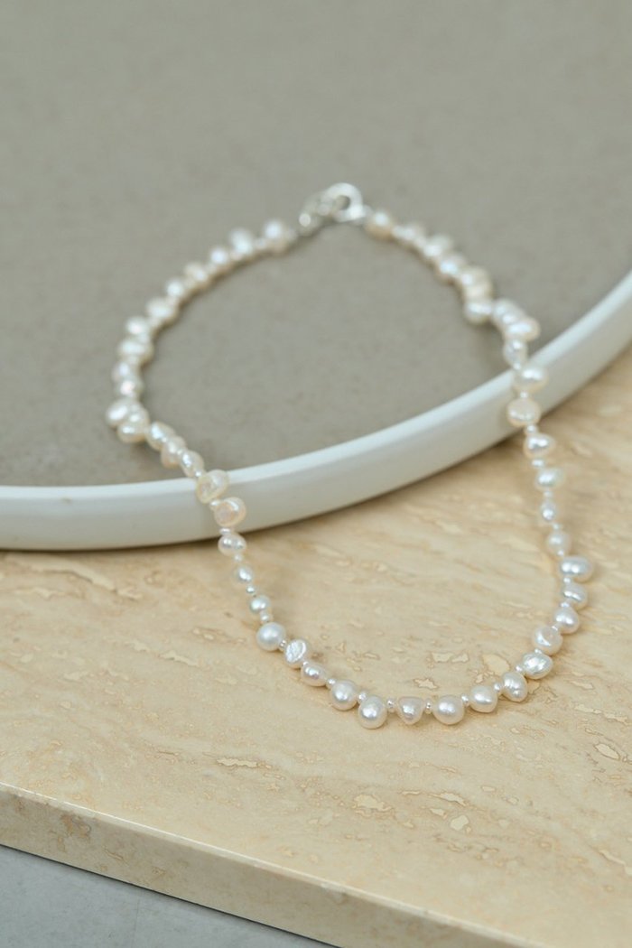 【ガリャルダガランテ/GALLARDAGALANTE】の【2.718】ランダムパールショートネックレス インテリア・キッズ・メンズ・レディースファッション・服の通販 founy(ファニー) https://founy.com/ ファッション Fashion レディースファッション Fashion for Women ジュエリー Jewelry ネックレス Necklaces & Pendants シンプル Simple, Minimal スタイリッシュ Stylish, Fashionable ネックレス Necklace, Pendant Necklace パール Pearl, Pearl Accent フォーマル Formal, Dressy エレガント 上品 Elegant 新作・新入荷 New Arrivals / New In |ID: prp329100004762830 ipo3291000000034472514