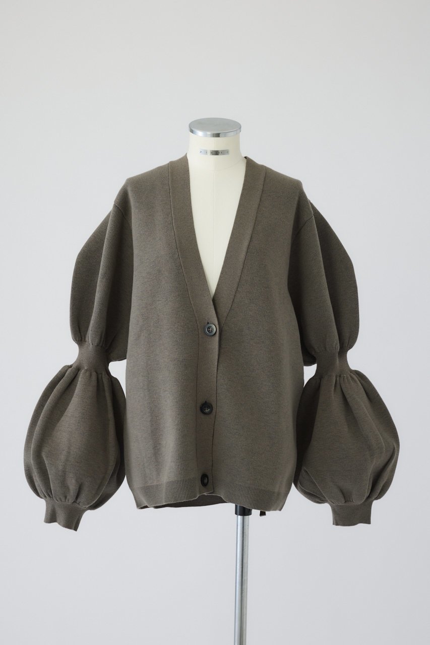 【リムアーク/RIM.ARK】のVolume sleeve knit CD/ニットカーディガン インテリア・キッズ・メンズ・レディースファッション・服の通販 founy(ファニー) 　ファッション　Fashion　レディースファッション　Fashion for Women　トップス・カットソー　Cut & Sew Tops　ニット　Knit Tops & Sweaters　カーディガン・羽織り　Layered Style Cardigans　ボリューム袖・フリルスリーブブラウス　Voluminous & Ruffle Sleeves / Puffy Sleeve Tops　おすすめ　Recommended / Our Picks　カーディガン　Cardigan, Knitwear　ダブル　Double, Double-Breasted　バランス　Balance, Style Balance　フェイス　Face, Facial Design　ボックス　Boxy, Box Shape　グレージュ|ID: prp329100004762894 ipo3291000000036137088