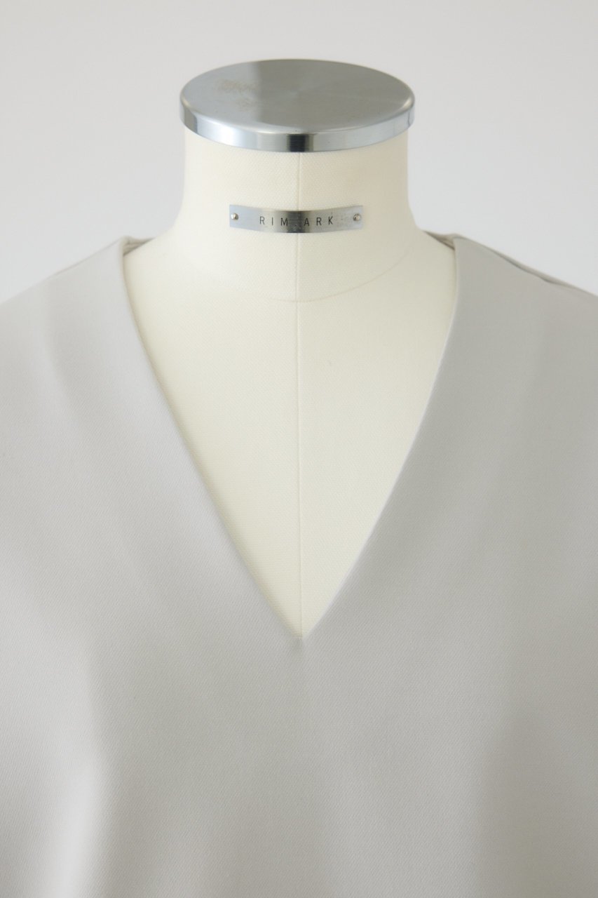 【リムアーク/RIM.ARK】の【11/7 10:00販売開始】Volume sleeve v-neck PO/プルオーバー 人気、トレンドファッション・服の通販 founy(ファニー) ファッション Fashion レディースファッション Fashion for Women トップス・カットソー Cut & Sew Tops シャツ・ブラウス・オフィスカジュアル Elegant Blouses & Button-Ups カジュアルプルオーバー・ニットトップス Pullovers & Knit Tops / Casual Pullovers Vネックトップス V-Neck Tops / V-Cut Neckline Shirts ボリューム袖・フリルスリーブブラウス Voluminous & Ruffle Sleeves / Puffy Sleeve Tops カットソー Cut and Sewn Top シンプル Simple, Minimal ストレッチ Stretch, Stretchy Fabric スリーブ Sleeve, Long Sleeve / Short Sleeve ダブル Double, Double-Breasted ロング Long, Long-Length 新作・新入荷 New Arrivals / New In other-5|ID: prp329100004762900 ipo3291000000034473110