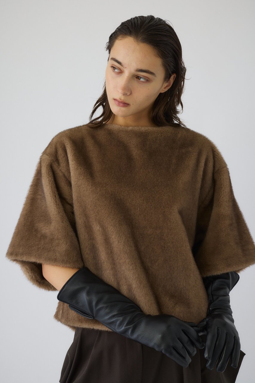 【リムアーク/RIM.ARK】の【11/7 10:00販売開始】Square fur tops/トップス 人気、トレンドファッション・服の通販 founy(ファニー) ファッション Fashion レディースファッション Fashion for Women トップス・カットソー Cut & Sew Tops シャツ・ブラウス・オフィスカジュアル Elegant Blouses & Button-Ups おすすめ Recommended / Our Picks スクエア Square, Square Shape スリーブ Sleeve, Long Sleeve / Short Sleeve ダウン Down, Puffer フェイクファー Faux Fur, Imitation Fur ラグジュアリー Luxury, Elegant リラックス Relax, Relaxed Fit ロング Long, Long-Length 新作・新入荷 New Arrivals / New In A/W・秋冬 Autumn/Winter other-3|ID: prp329100004762901 ipo3291000000034473117