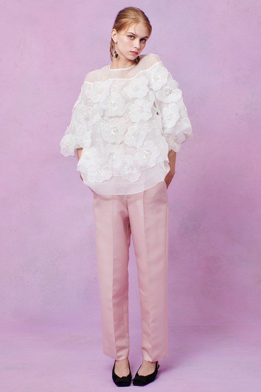 【アルアバイル/allureville】の【LOULOU WILLOUGHBY】オーガンフラワーブラウス 人気、トレンドファッション・服の通販 founy(ファニー) ファッション Fashion レディースファッション Fashion for Women トップス・カットソー Cut & Sew Tops シャツ・ブラウス・オフィスカジュアル Elegant Blouses & Button-Ups 2025年 2025 2025-2026秋冬・A/W Autumn/Winter 2025–26 AW25–26 オーガンジー Organza Fabric ショート Short, Short Length スリーブ Sleeve, Long Sleeve / Short Sleeve デコルテ Décolleté, Neckline ビジュー Bijou, Jewel-like Accent フラワー Flower, Floral エレガント 上品 Elegant 無地 Plain, Solid Color A/W・秋冬 Autumn/Winter other-7|ID: prp329100004762906 ipo3291000000034473170