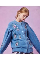 【アルアバイル/allureville】の【LOULOU WILLOUGHBY】フラワーズエンブロイダリーカーディガン 人気、トレンドファッション・服の通販 founy(ファニー) ファッション Fashion レディースファッション Fashion for Women トップス・カットソー Cut & Sew Tops ニット Knit Tops & Sweaters カーディガン・羽織り Layered Style Cardigans 2025年 2025 2025-2026秋冬・A/W Autumn/Winter 2025–26 AW25–26 カーディガン Cardigan, Knitwear ビジュー Bijou, Jewel-like Accent フェミニン Feminine, Girly ミドル Middle Length, Mid Height エレガント 上品 Elegant A/W・秋冬 Autumn/Winter thumbnail ブルー|ID: prp329100004762916 ipo3291000000034473261