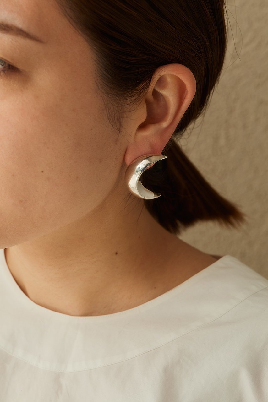 【エスケーパーズ アナザーワールド/ESCAPERS AN OTHER WORLD】の【SOPHIE BUHAI】Moon ピアス 人気、トレンドファッション・服の通販 founy(ファニー) 　ファッション　Fashion　レディースファッション　Fashion for Women　ジュエリー　Jewelry　ファッションリング　Fashion Rings　イヤリング・フープ・ドロップタイプ　Hoop, Drop & Clip Earrings　イヤリング　Earrings　エレガント 上品　Elegant　フォルム　Silhouette, Form　新作・新入荷　New Arrivals / New In　other-2|ID: prp329100004764638 ipo3291000000034494360