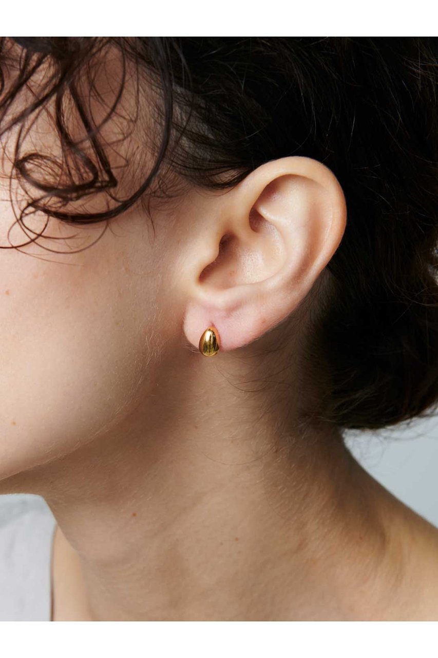 【エスケーパーズ アナザーワールド/ESCAPERS AN OTHER WORLD】の【SOPHIE BUHAI】Tiny Egg Studs ピアス 人気、トレンドファッション・服の通販 founy(ファニー) 　ファッション　Fashion　レディースファッション　Fashion for Women　ジュエリー　Jewelry　ファッションリング　Fashion Rings　イヤリング・フープ・ドロップタイプ　Hoop, Drop & Clip Earrings　なめらか　Smooth, Silky Texture　イヤリング　Earrings　フォルム　Silhouette, Form　フォーマル　Formal, Dressy　モチーフ　Motif, Design Theme　エレガント 上品　Elegant　新作・新入荷　New Arrivals / New In　other-2|ID: prp329100004764639 ipo3291000000034494365