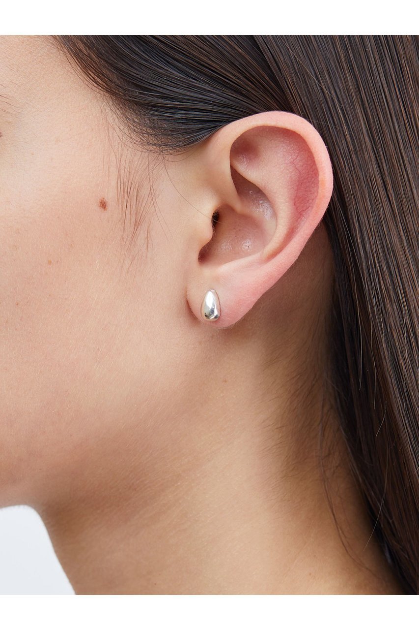 【エスケーパーズ アナザーワールド/ESCAPERS AN OTHER WORLD】の【SOPHIE BUHAI】Tiny Egg Studs ピアス 人気、トレンドファッション・服の通販 founy(ファニー) 　ファッション　Fashion　レディースファッション　Fashion for Women　ジュエリー　Jewelry　ファッションリング　Fashion Rings　イヤリング・フープ・ドロップタイプ　Hoop, Drop & Clip Earrings　なめらか　Smooth, Silky Texture　イヤリング　Earrings　フォルム　Silhouette, Form　フォーマル　Formal, Dressy　モチーフ　Motif, Design Theme　エレガント 上品　Elegant　新作・新入荷　New Arrivals / New In　other-2|ID: prp329100004764640 ipo3291000000034494369