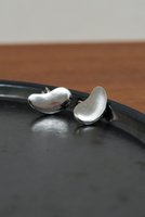 【ガリャルダガランテ/GALLARDAGALANTE】のビーンズメタルクリップ 人気、トレンドファッション・服の通販 founy(ファニー) ファッション Fashion レディースファッション Fashion for Women ジュエリー Jewelry ファッションリング Fashion Rings イヤリング・フープ・ドロップタイプ Hoop, Drop & Clip Earrings イヤリング Earrings シンプル Simple, Minimal フォルム Silhouette, Form エレガント 上品 Elegant 新作・新入荷 New Arrivals / New In |ID:prp329100004764644