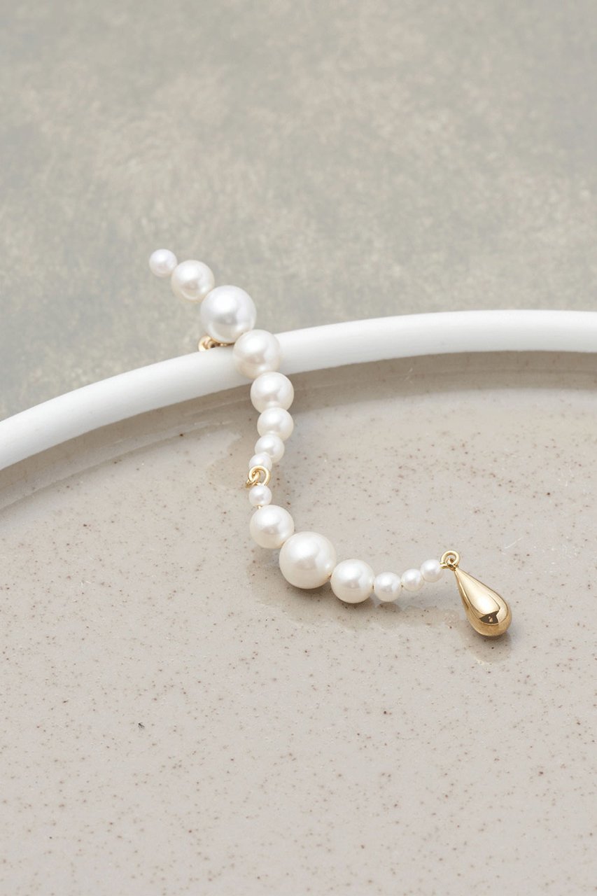 【ガリャルダガランテ/GALLARDAGALANTE】のラインパールシングルピアス 人気、トレンドファッション・服の通販 founy(ファニー) ファッション Fashion レディースファッション Fashion for Women ジュエリー Jewelry ファッションリング Fashion Rings イヤリング・フープ・ドロップタイプ Hoop, Drop & Clip Earrings イヤリング Earrings エレガント 上品 Elegant オケージョン Occasion Wear パール Pearl, Pearl Accent 新作・新入荷 New Arrivals / New In other-1|ID: prp329100004764645 ipo3291000000034494397